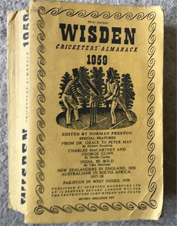 1959 Linen Cloth Wisden - Large bow to spine
