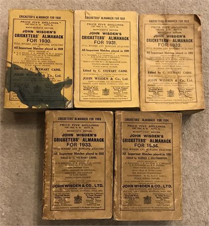 1930 - 1934 Wisden Paperbacks (5 books , some issues)